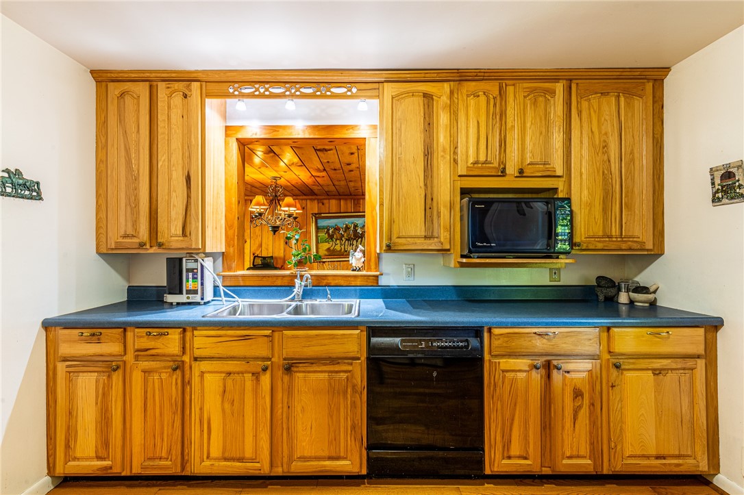 4 Charmaine Road Chili, NY 14624 - Photo 9 of 28
