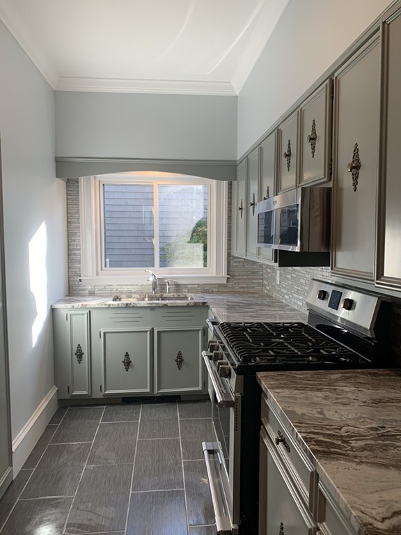 88 Grant Street Fall River, MA 02721 - Photo 7 of 19 Gallery Image 7