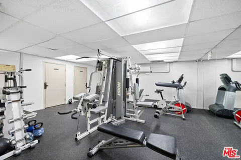 $475,000 | 355 South Los Robles Avenue, Unit 210, Pasadena, CA 91101