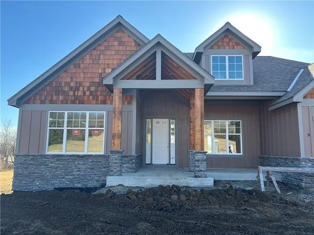 $789,000 | 2017 Vilas Street, Leavenworth, KS 66048