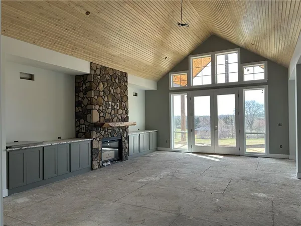 $859,000 | 2017 Vilas Street, Leavenworth, KS 66048