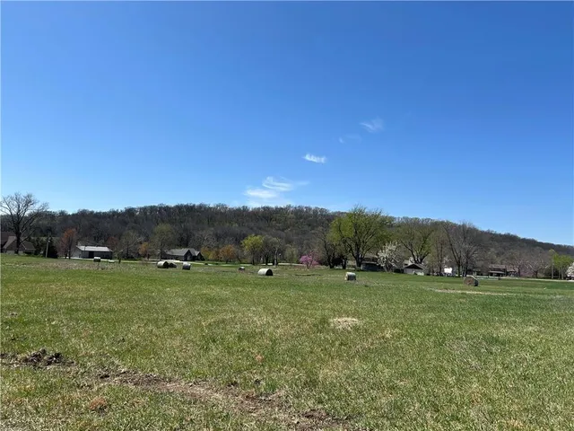 $839,000 | 2017 Vilas Street, Leavenworth, KS 66048