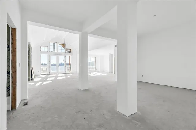 $859,000 | 2017 Vilas Street, Leavenworth, KS 66048