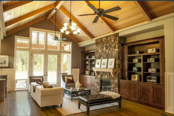 $859,000 | 2017 Vilas Street, Leavenworth, KS 66048