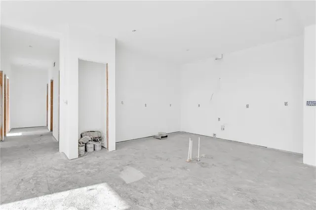 $859,000 | 2017 Vilas Street, Leavenworth, KS 66048