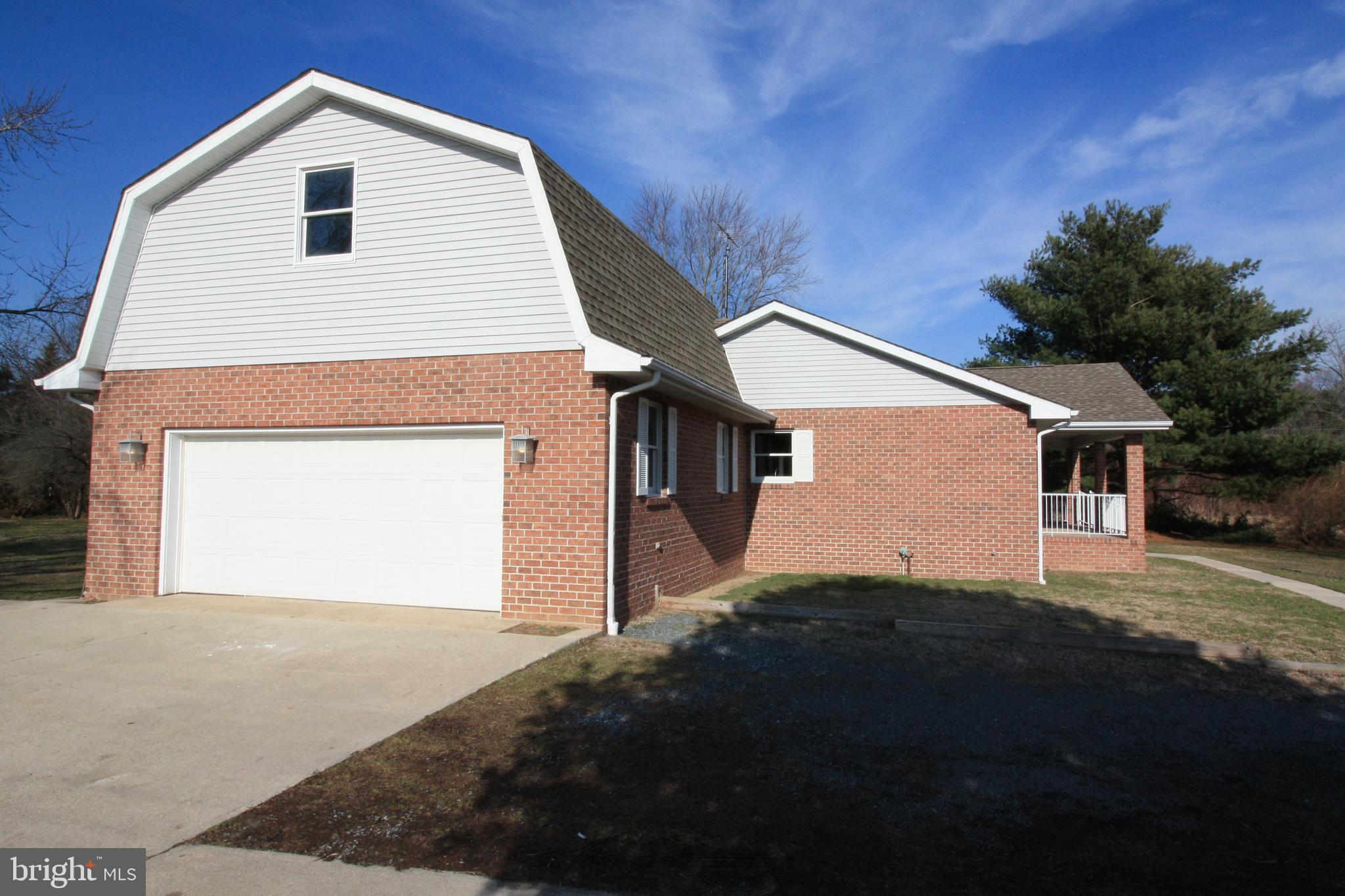 28533 Cave Neck Road Milton, DE 19968 - Photo 27 of 32 Side Entry Garage