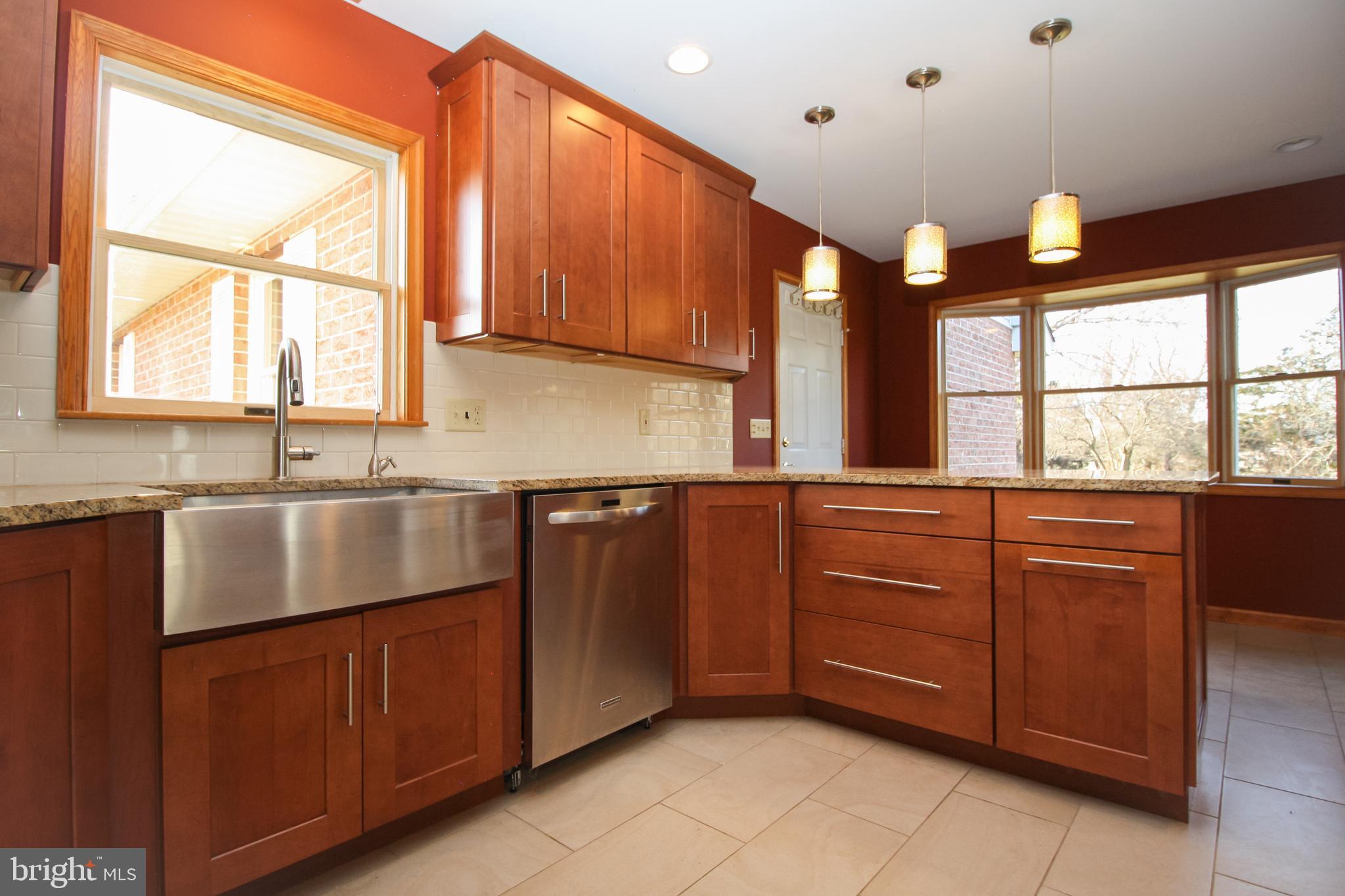 28533 Cave Neck Road Milton, DE 19968 - Photo 3 of 32 Kitchen