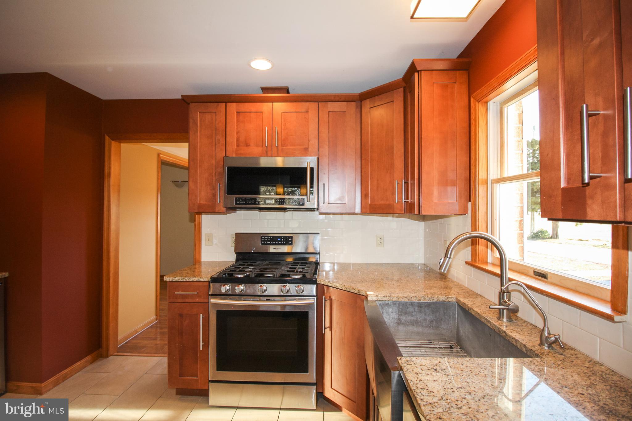 28533 Cave Neck Road Milton, DE 19968 - Photo 4 of 32 Kitchen