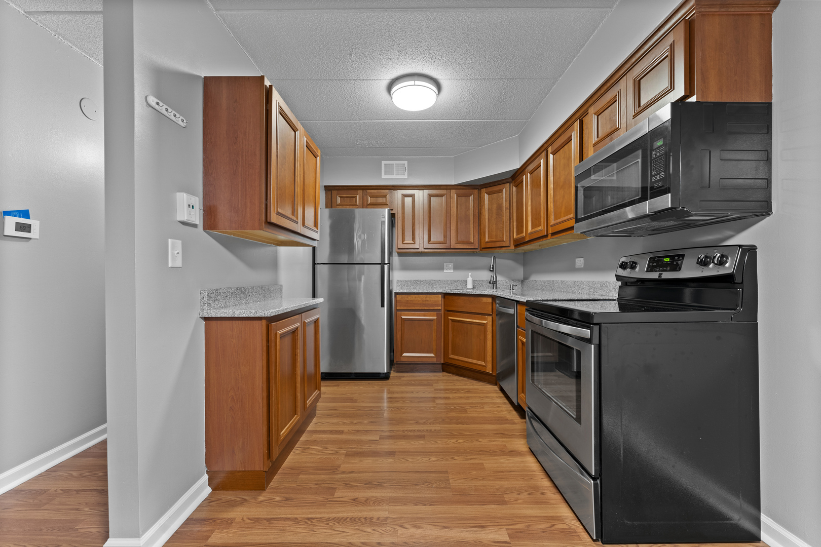 564 Timber Ridge Drive, Unit 305 Carol Stream, IL 60188 - Photo 6 of 11