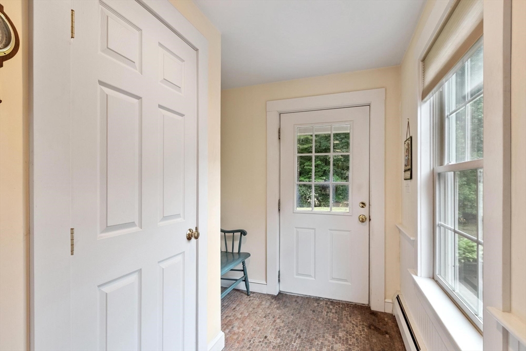 165 Old Stow Road Concord, MA 01742 - Photo 14 of 27