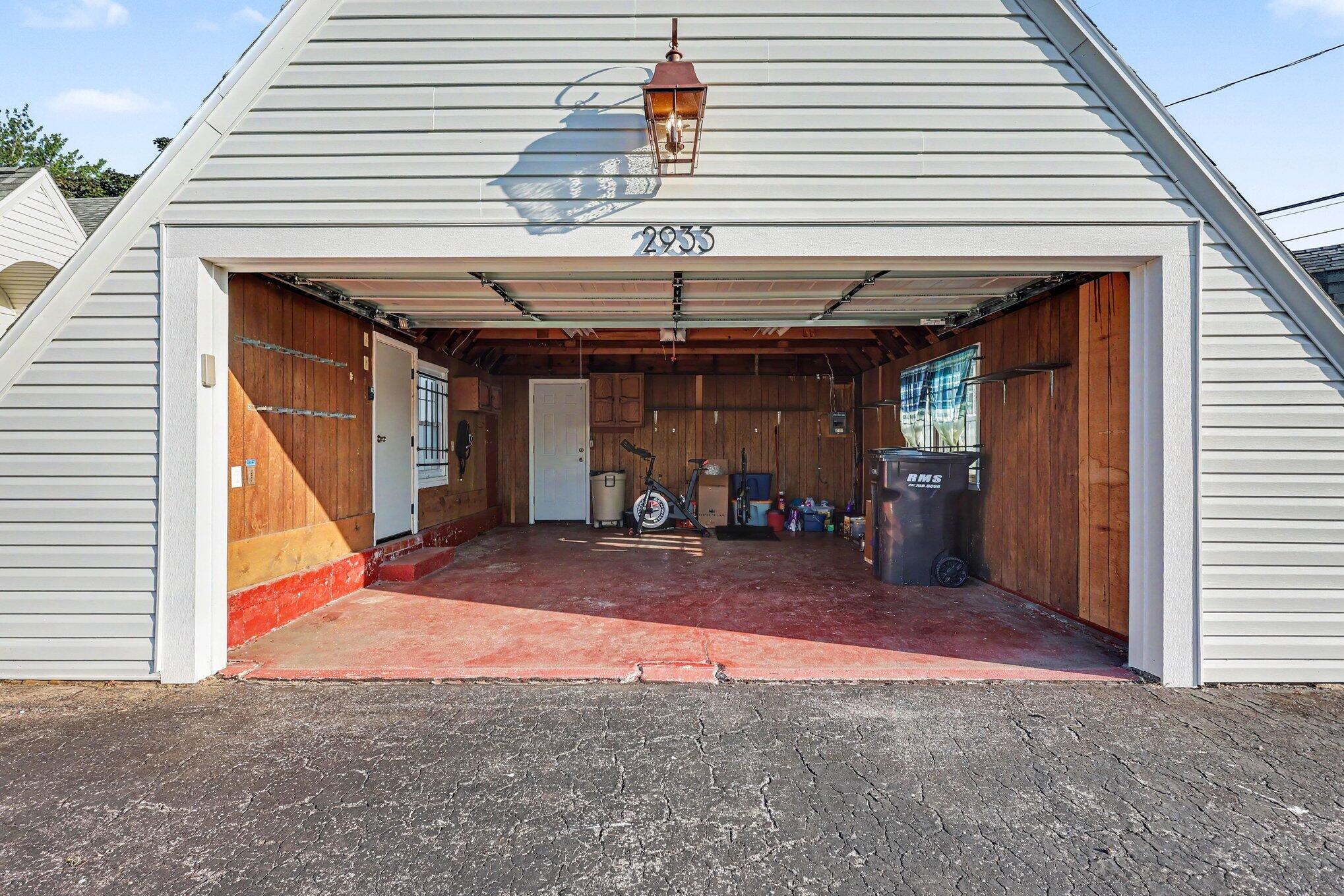 2933 Dawes Road Muskegon, MI 49441 - Photo 10 of 77 004_qj1a1849_942