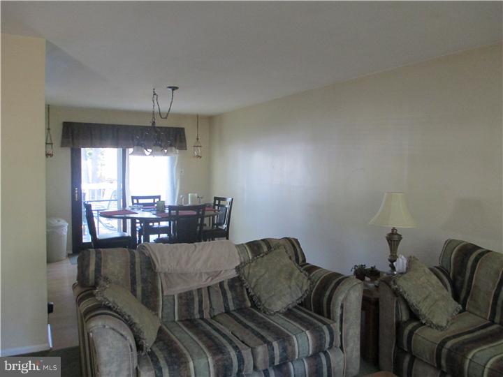 1608 Silver Birch Road Williamstown, NJ 08094 - Photo 3 of 25 Gallery Image 3