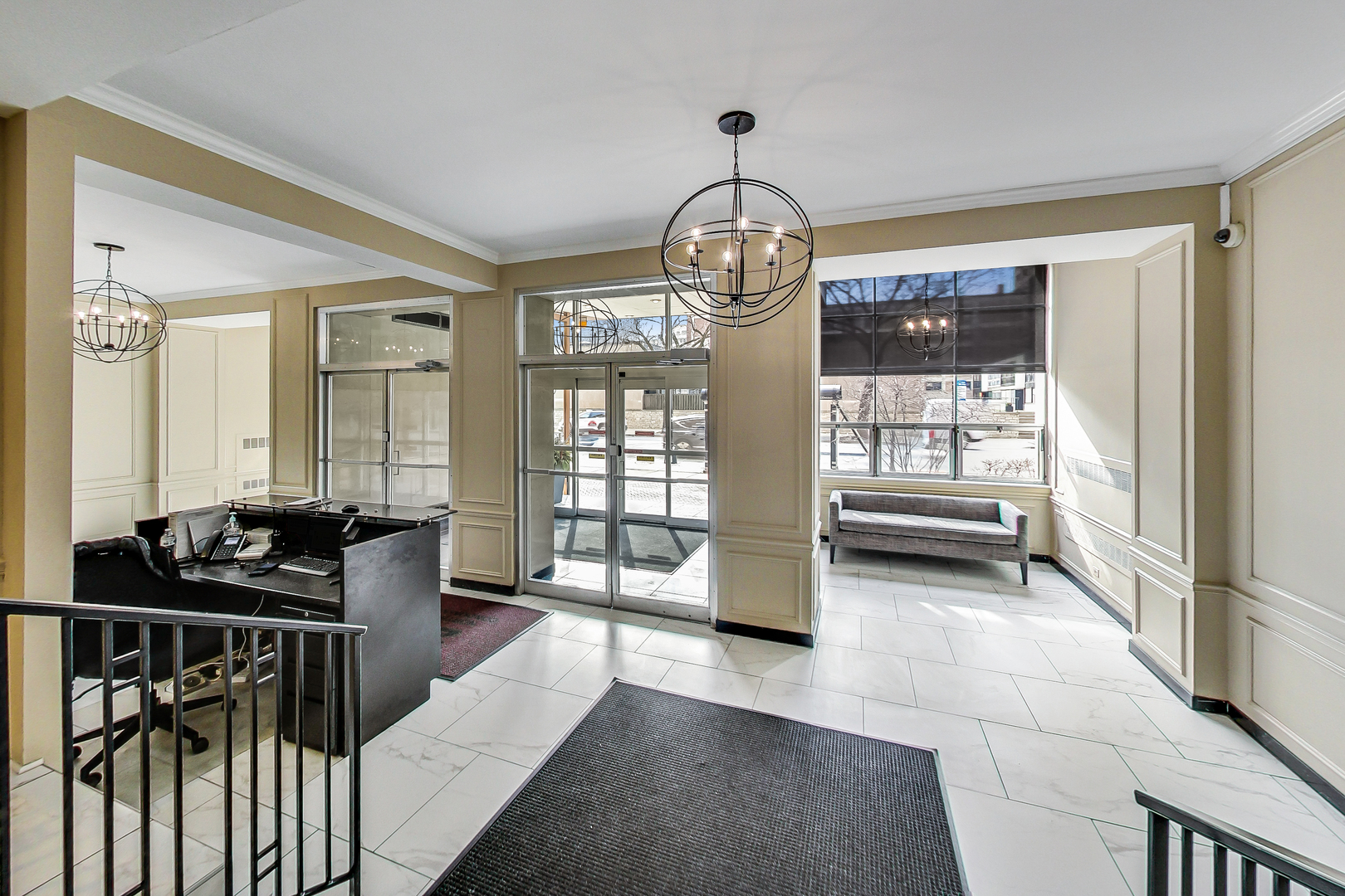 2909 North Sheridan Road, Unit 114 Chicago, IL 60657 - Photo 6 of 25