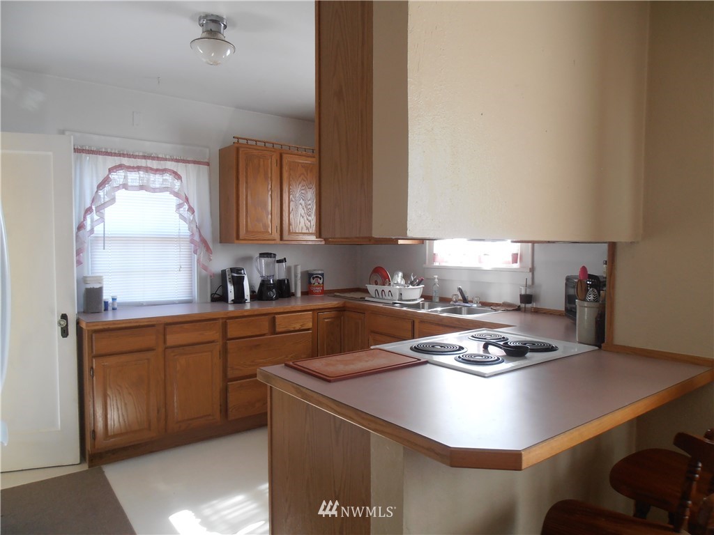 66 Southwest Saunders Way Chehalis, WA 98532 - Photo 3 of 14 Gallery Image 3