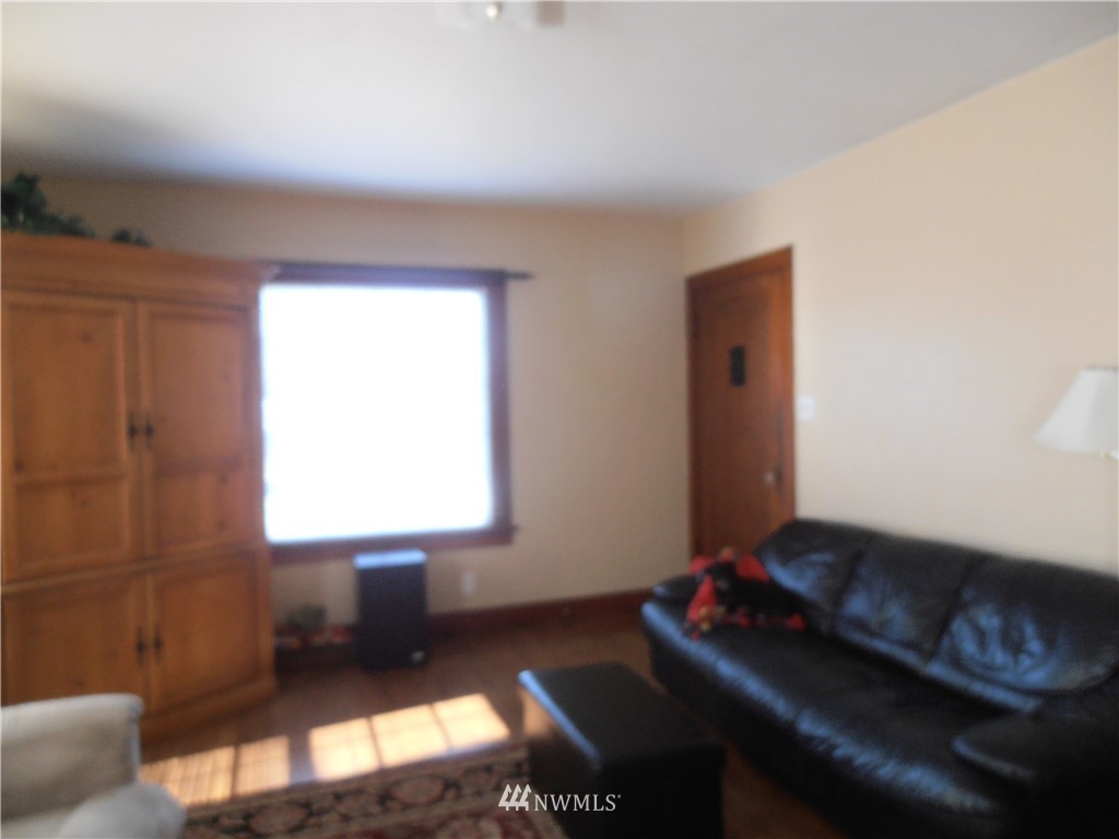 66 Southwest Saunders Way Chehalis, WA 98532 - Photo 8 of 14 Gallery Image 8