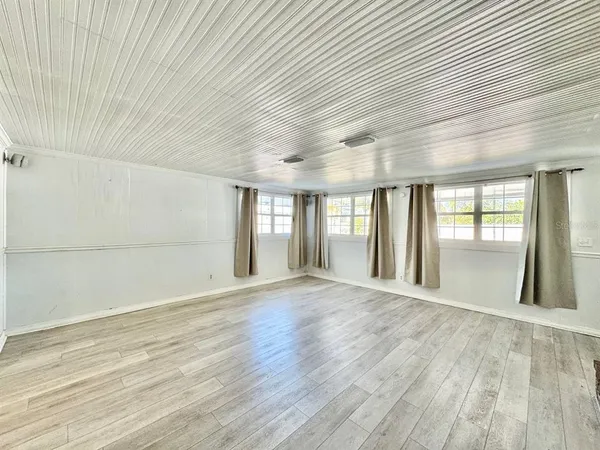 $2,300 | 2703 Westhigh Avenue, Tampa, FL 33614