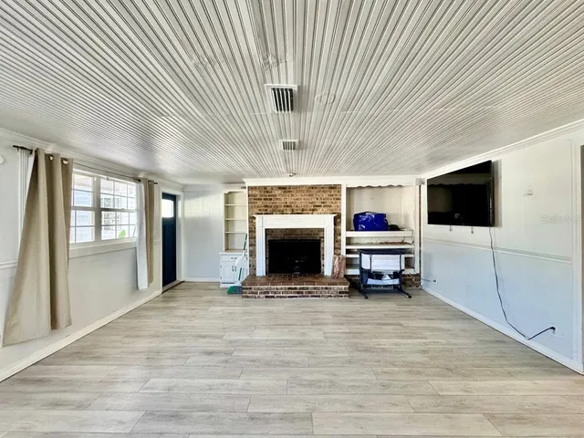 $2,600 | 2703 Westhigh Avenue, Tampa, FL 33614