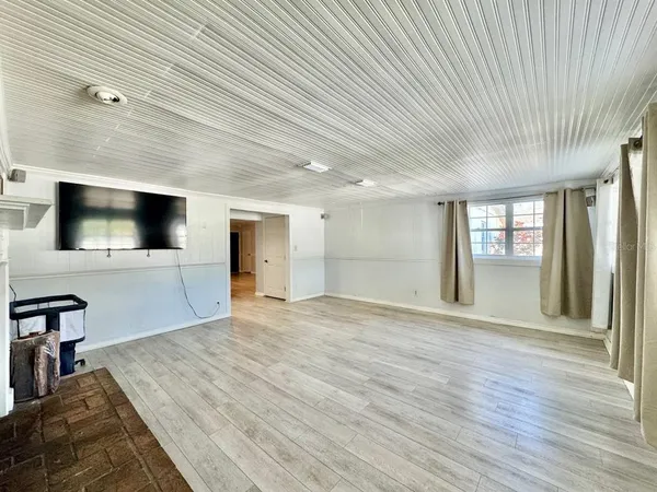 $2,300 | 2703 Westhigh Avenue, Tampa, FL 33614