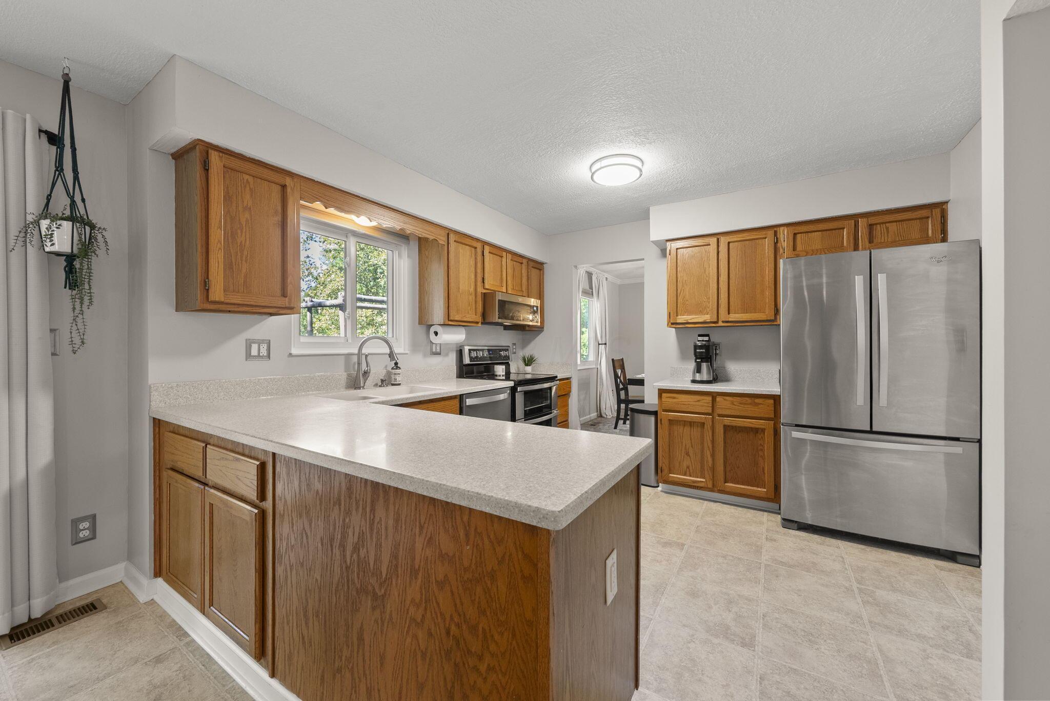 2053 Stancrest Road Dublin, OH 43016 - Photo 5 of 49 36-web-or-mls-DSC09300