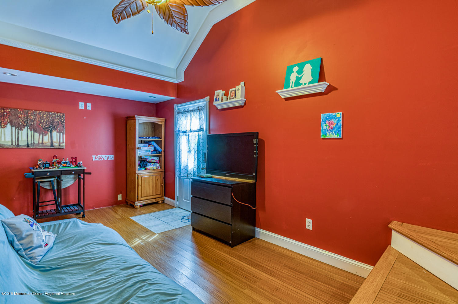 95 Ravine Drive Matawan, NJ 07747 - Photo 15 of 32 95 Ravine Dr Matawan NJ 07747-large-011-