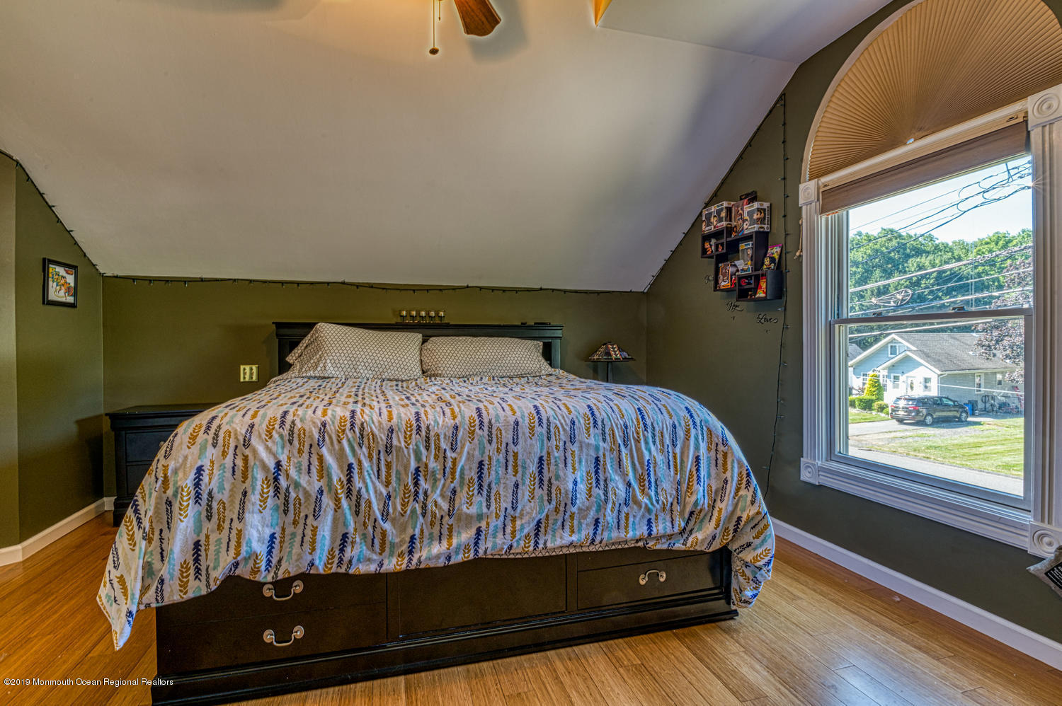 95 Ravine Drive Matawan, NJ 07747 - Photo 21 of 32 95 Ravine Dr Matawan NJ 07747-large-022-