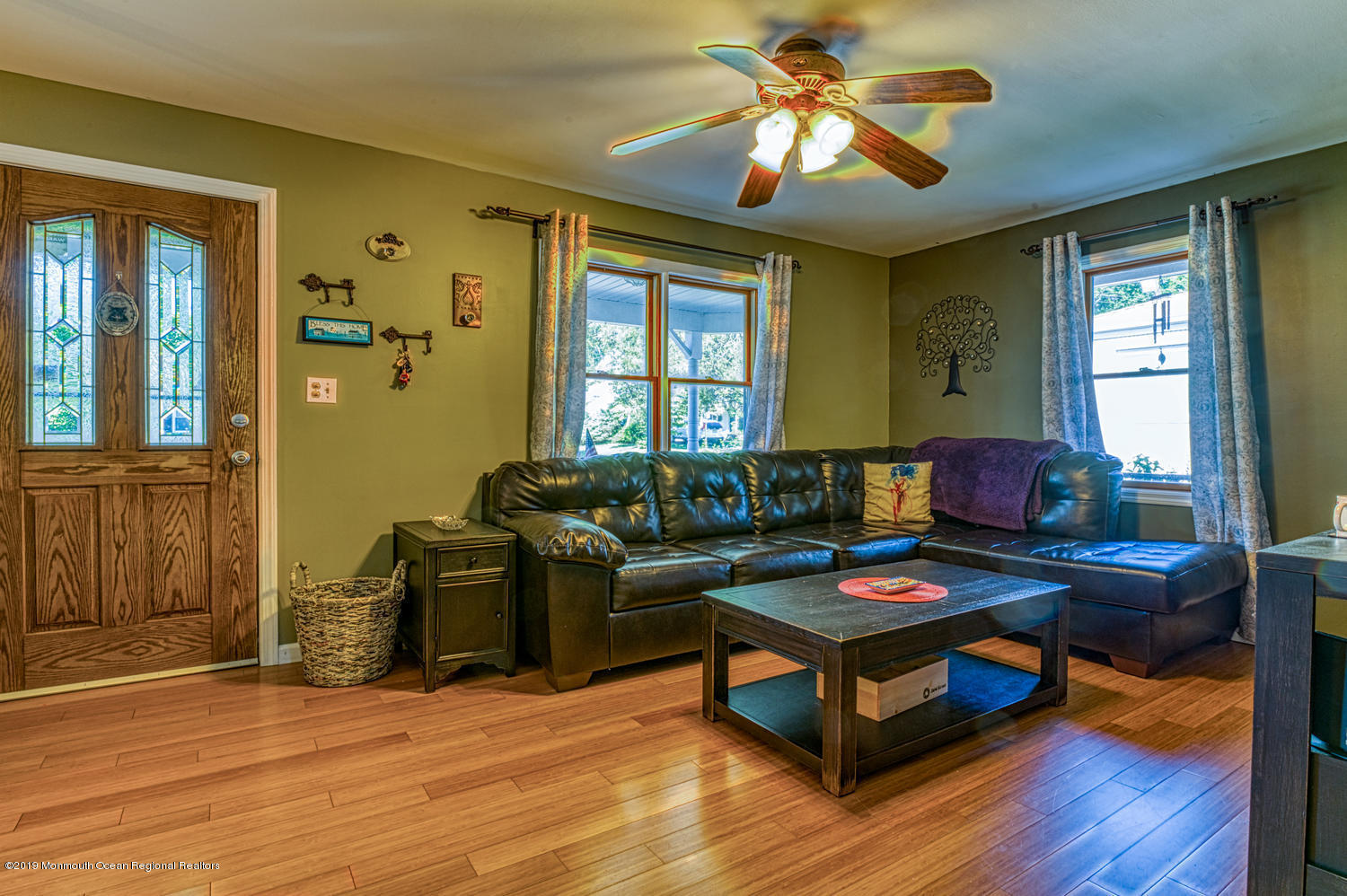 95 Ravine Drive Matawan, NJ 07747 - Photo 4 of 32 95 Ravine Dr Matawan NJ 07747-large-005-