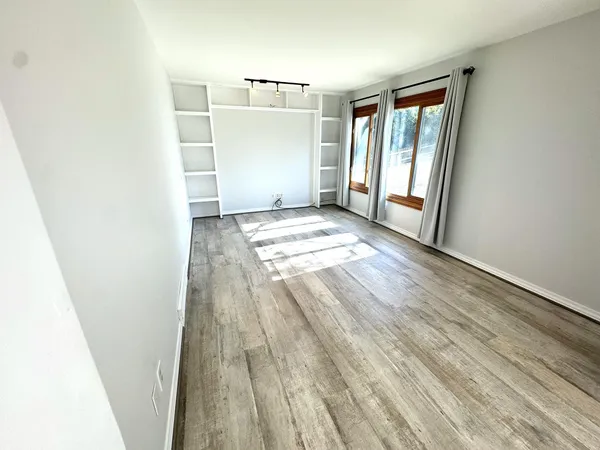 $399,900 | 978 Blue Heron Drive, Highland, MI 48357