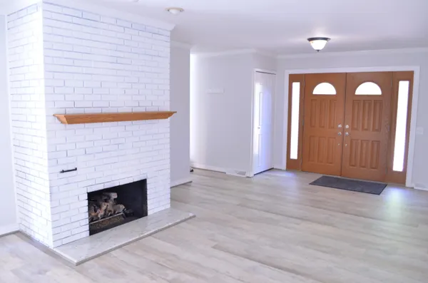 $399,900 | 978 Blue Heron Drive, Highland, MI 48357