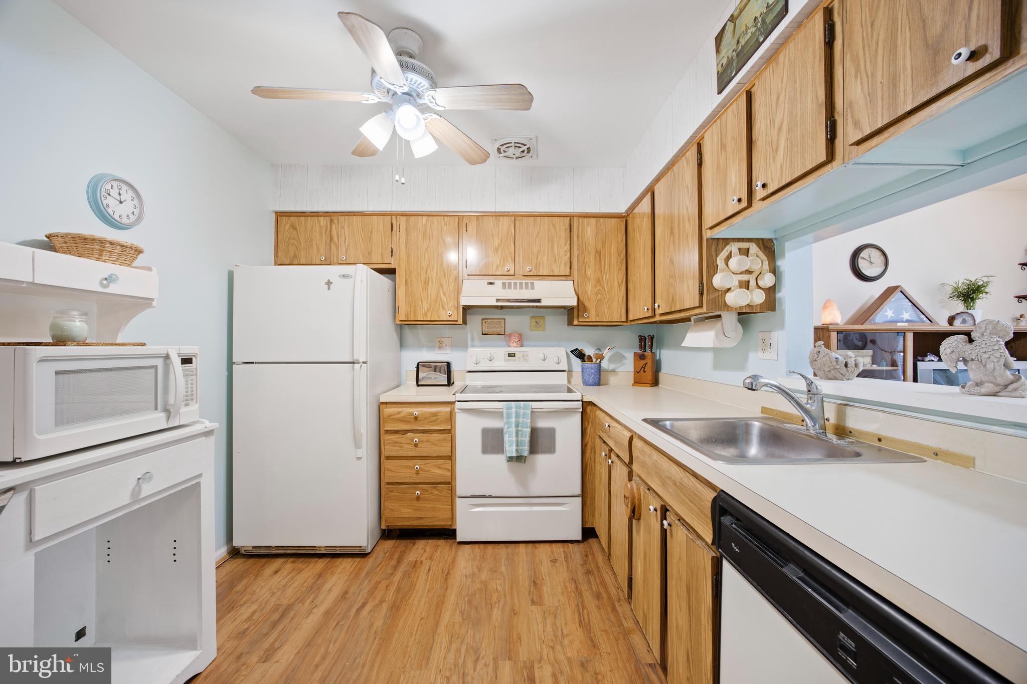 77 Whetstone Road, Unit F5 Horsham, PA 19044 - Photo 7 of 15 Gallery Image 7