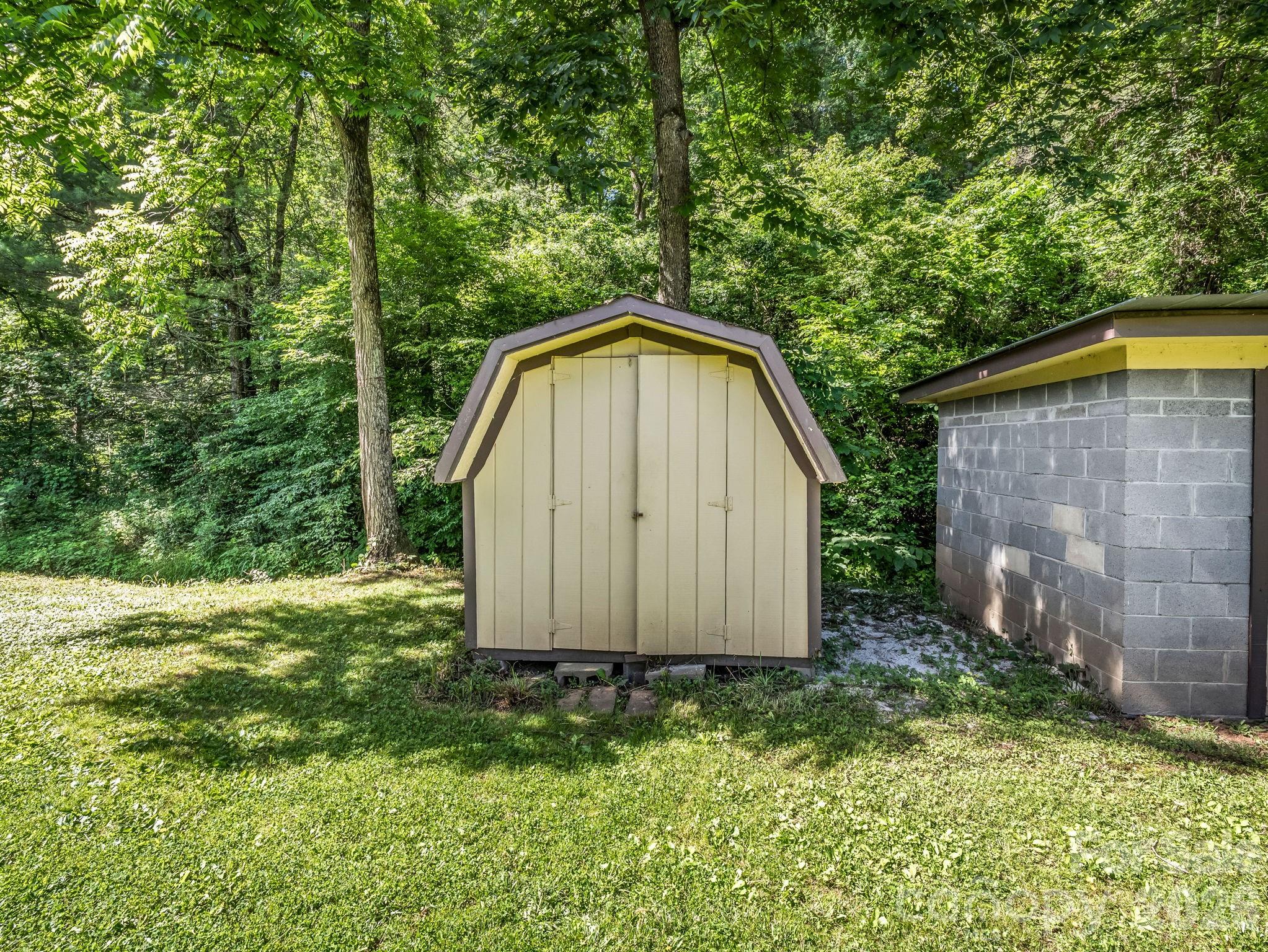 8 Don Felmet Road Leicester, NC 28748 - Photo 40 of 44