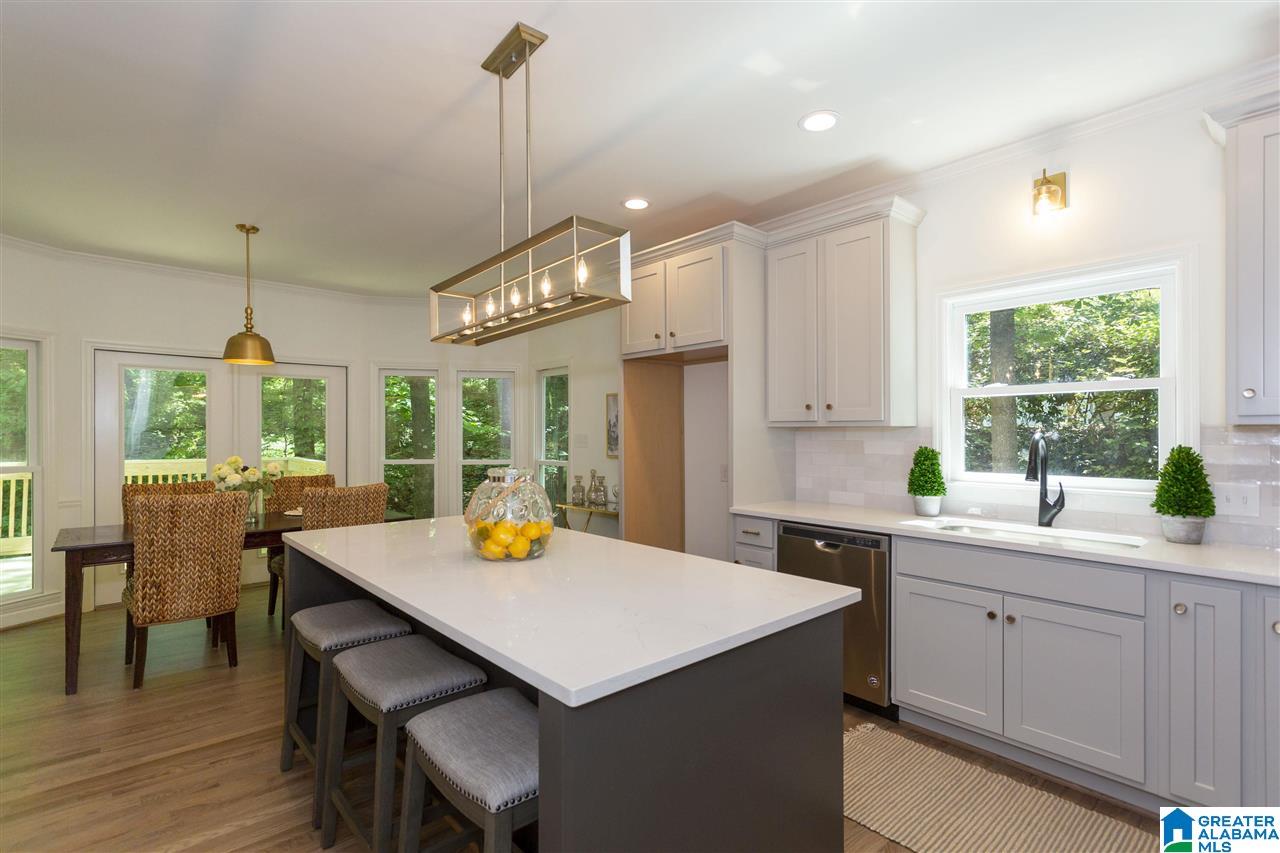 804 Mockernut Road Birmingham, AL 35244 - Photo 13 of 50