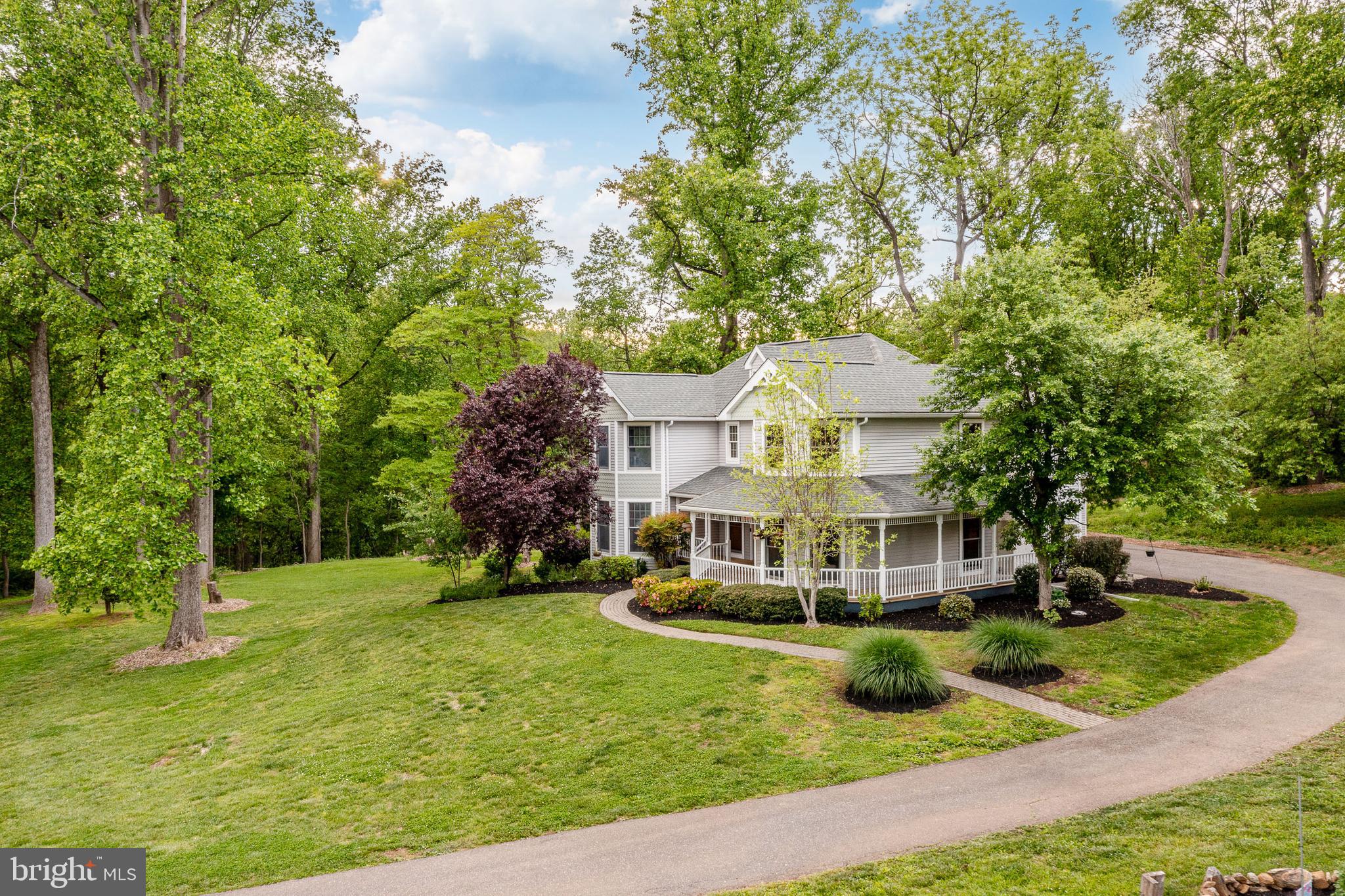 52 Atwater Road Chadds Ford, PA 19317 - Photo 72 of 85 a front view of a house with a yard