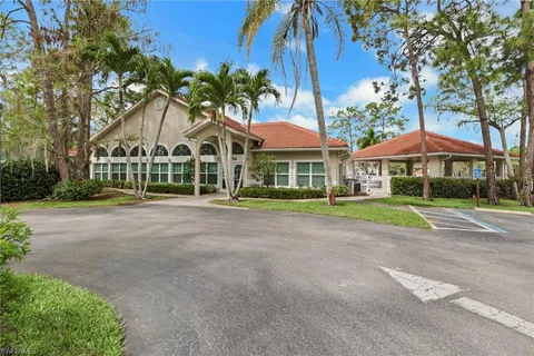 $250,000 | 5784 Deauville Circle, Unit B302, Naples, FL 34112