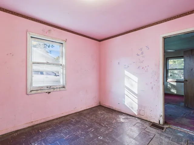 a view of a livingroom with an empty space