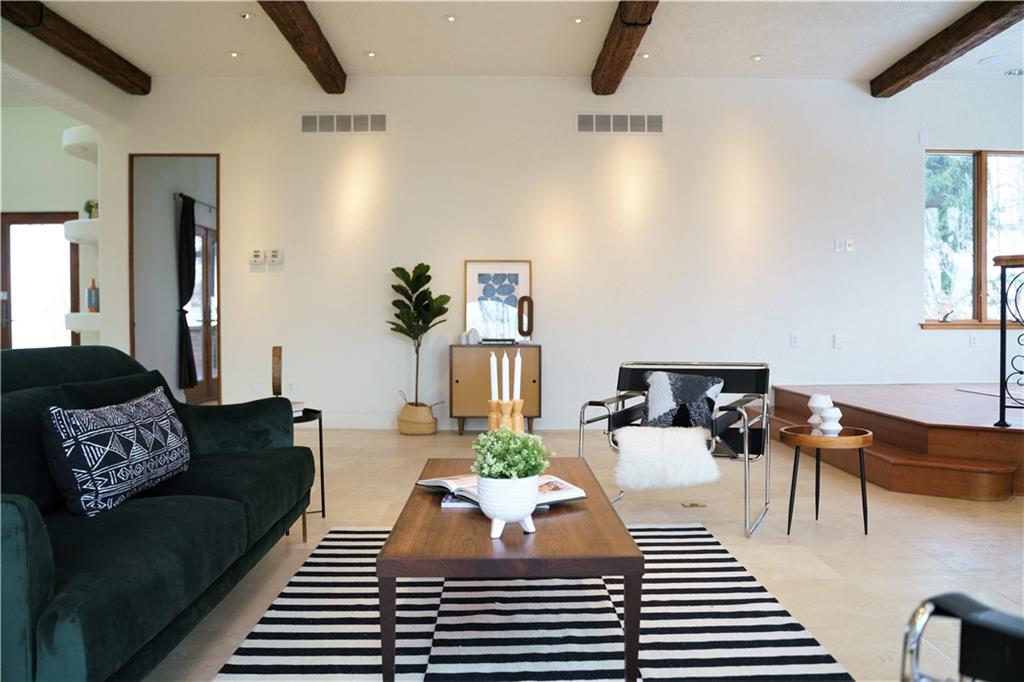 1502 Fox Chapel Road Pittsburgh, PA 15238 - Photo 6 of 25 Gallery Image 6