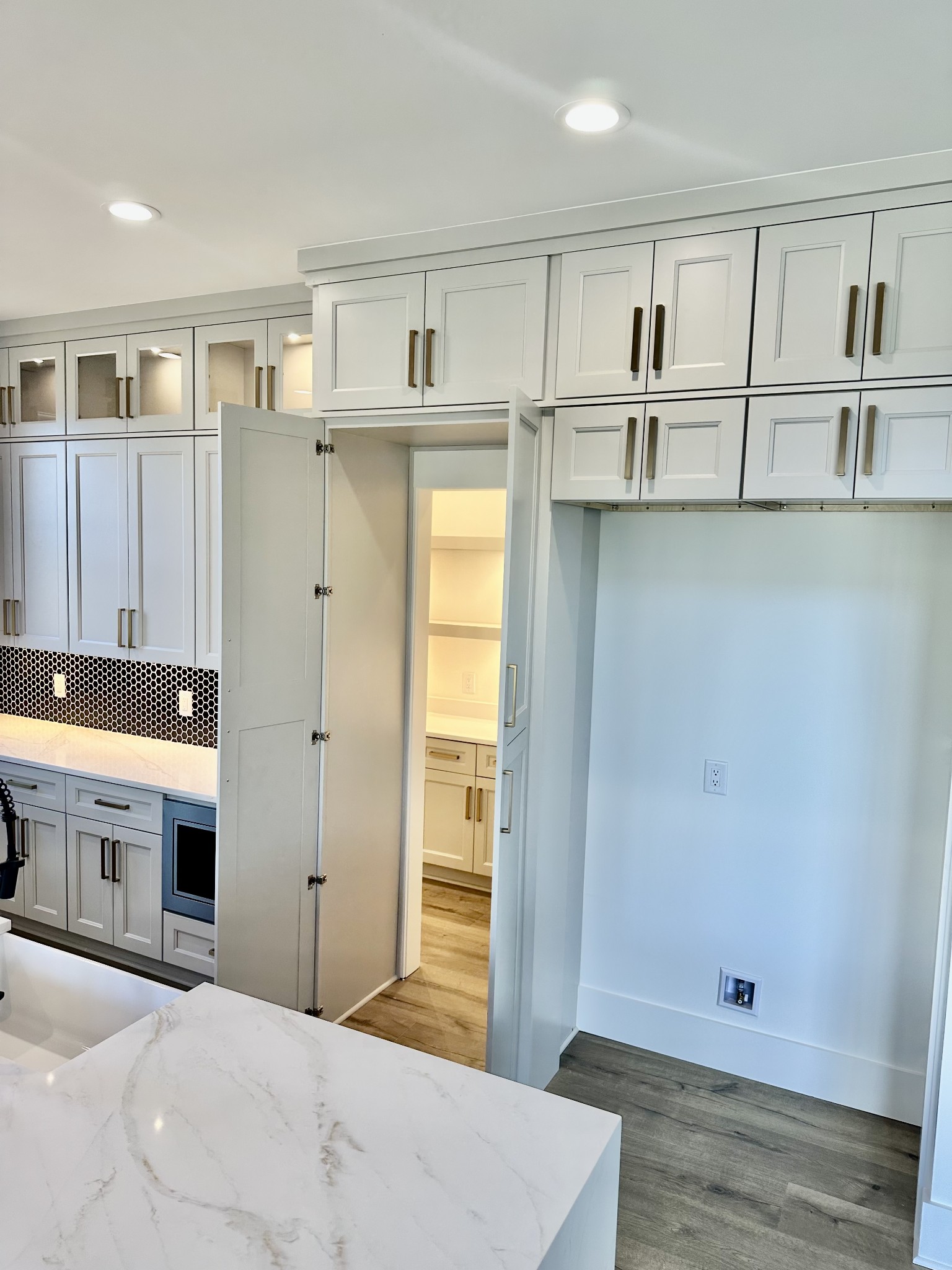 225 Bellsford Road Gallatin, TN 37066 - Photo 20 of 55 a view of kitchen with hallway