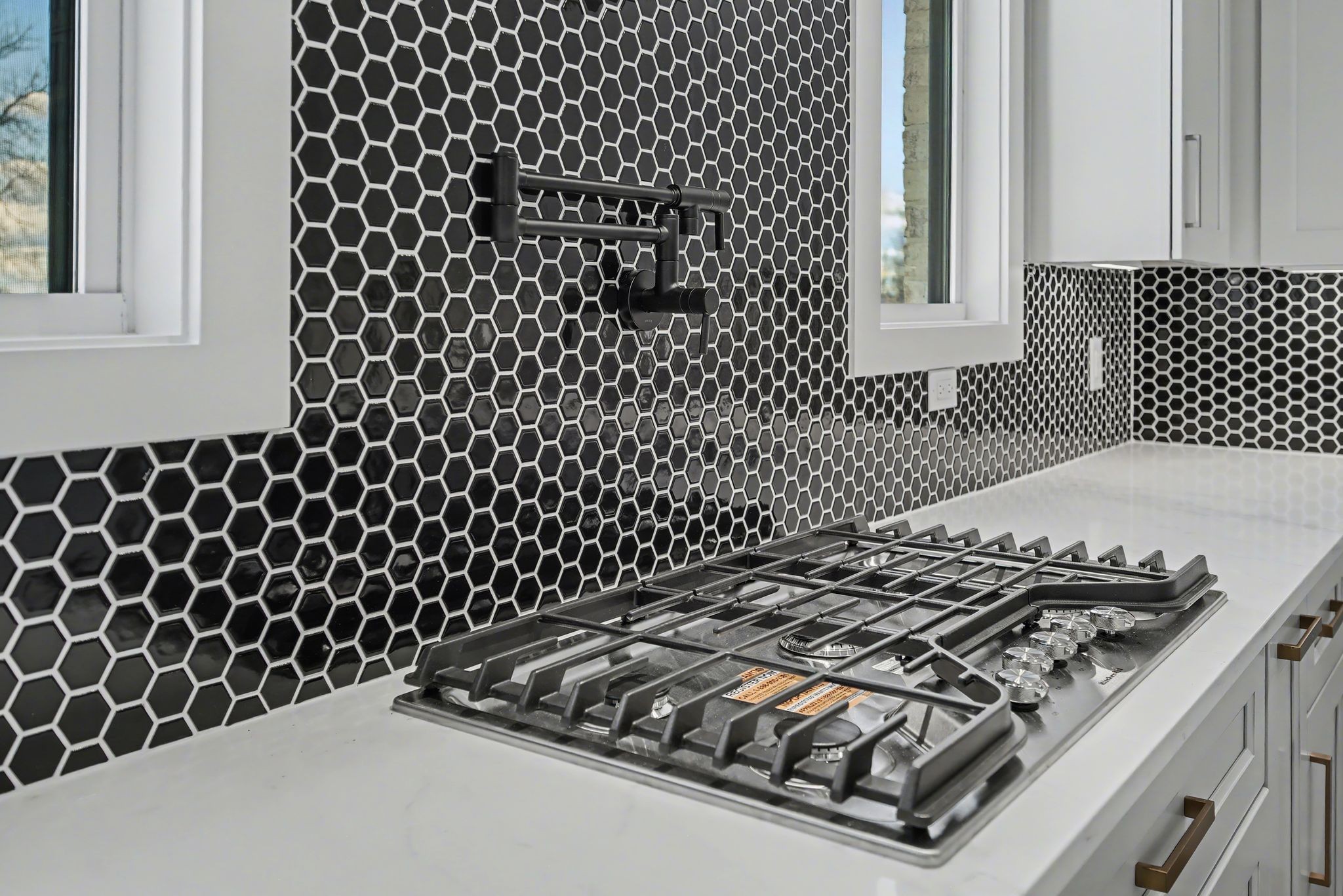 225 Bellsford Road Gallatin, TN 37066 - Photo 25 of 55 a black and white checkered floor