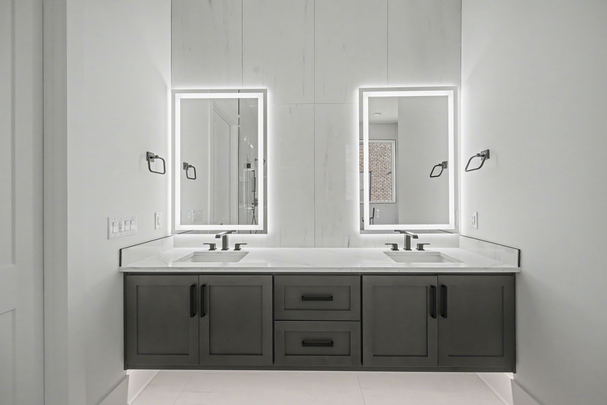 225 Bellsford Road Gallatin, TN 37066 - Photo 36 of 55 a bathroom with double sink and mirror