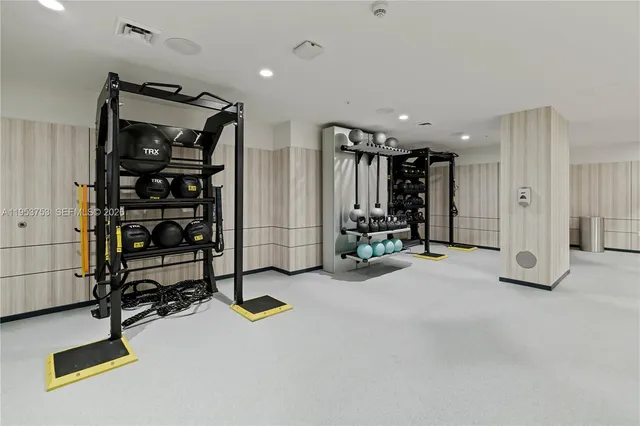 $4,154 | 101 Diplomat Parkway, Unit 1208, Hallandale Beach, FL 33009