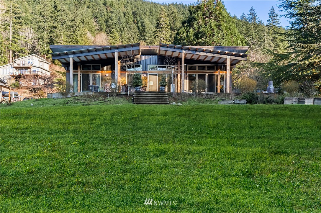 128 Hiline Road Bellingham, WA 98229 - Photo 3 of 27 a view of a house with backyard porch and sitting area