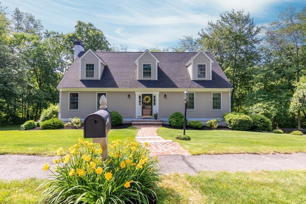 7 Spring Hill Road Merrimac, MA 01860 - Photo 1 of 34
