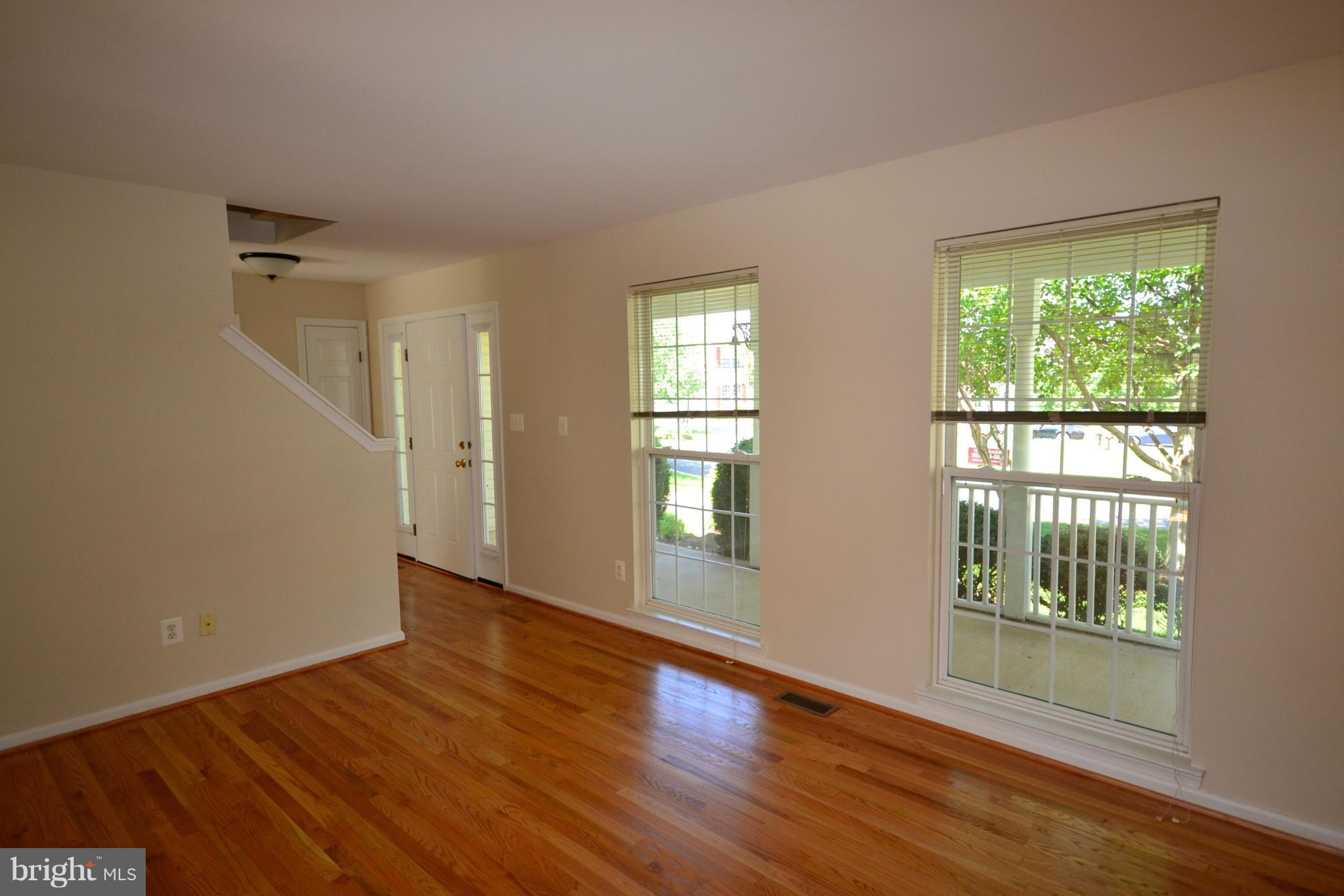 20749 Rainsboro Drive Ashburn, VA 20147 - Photo 7 of 19 Sunny Formal Living Room