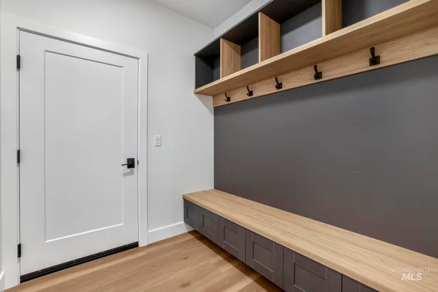 $949,900 | 3859 North 3570th Street East, Kimberly, ID 83341