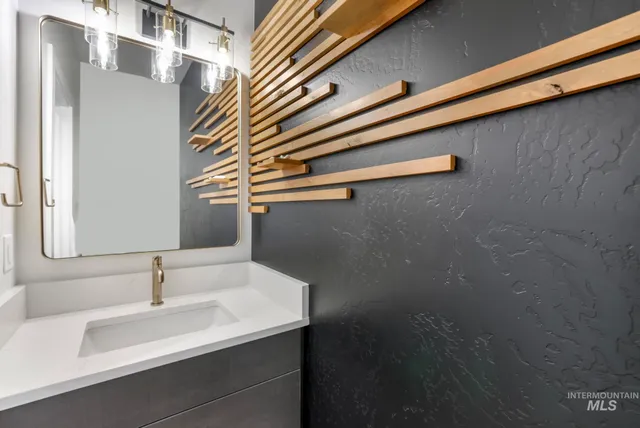 $949,900 | 3859 North 3570th Street East, Kimberly, ID 83341