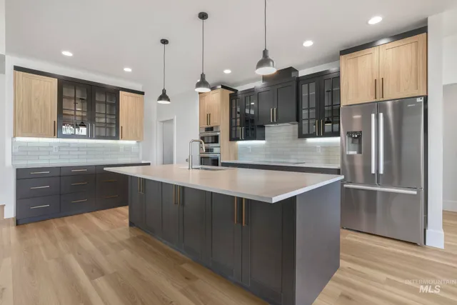 $949,900 | 3859 North 3570th Street East, Kimberly, ID 83341