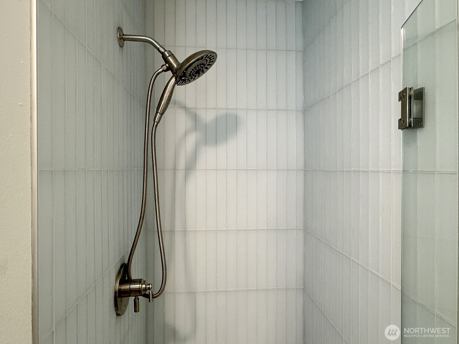 3760 Periwinkle Road Clinton, WA 98236 - Photo 26 of 34 a bathroom with a shower