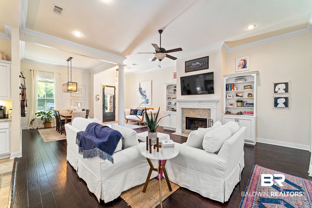 9665 Windmill Road Fairhope, AL 36532 - Photo 9 of 31 Living Room