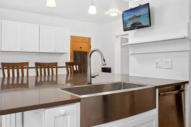 $349,900 | 99 Lebanon Hill Road, Southbridge, MA 01550