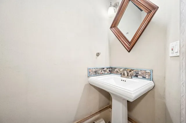 $349,900 | 99 Lebanon Hill Road, Southbridge, MA 01550