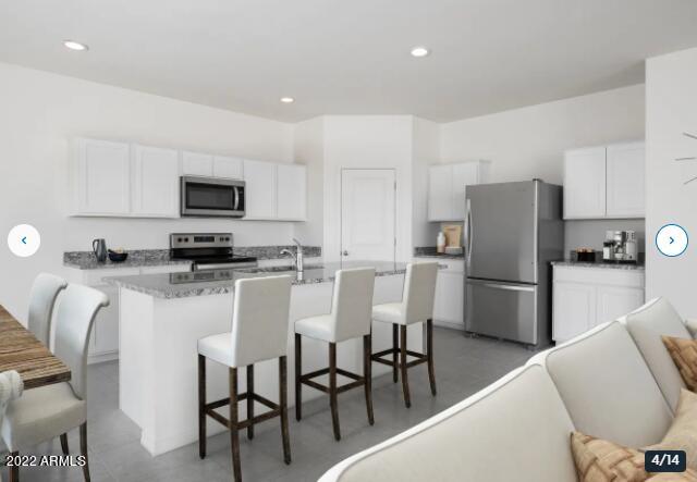 6112 East Athena Road Florence, AZ 85132 - Photo 2 of 9 Eclipse Kitchen